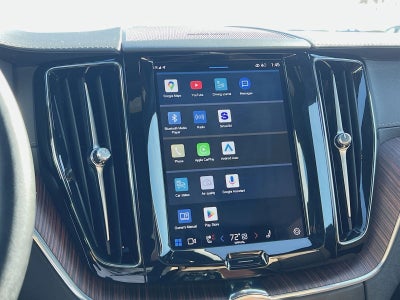 2023 Volvo XC60 B5 Ultimate Bright Theme