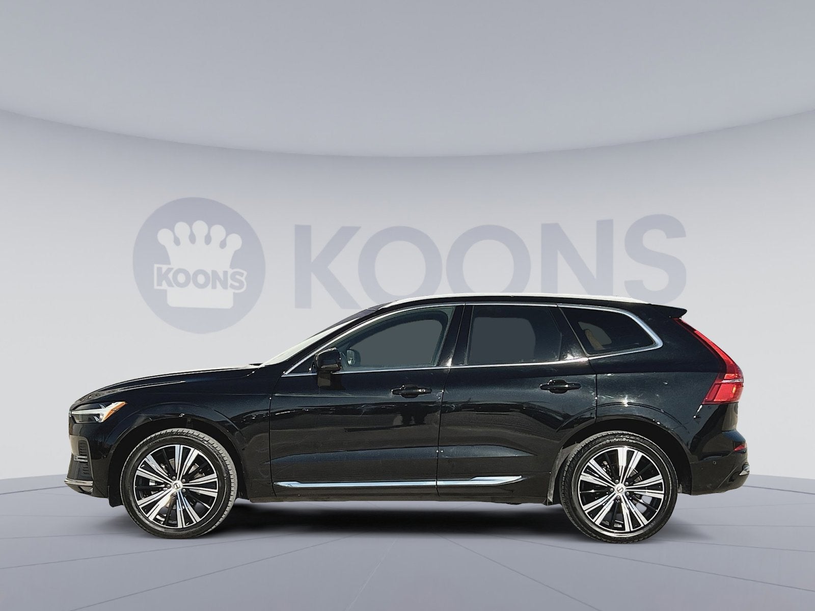 2023 Volvo XC60 B5 Ultimate Bright Theme