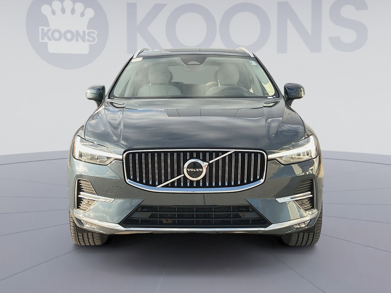 2023 Volvo XC60 B5 Ultimate Bright Theme