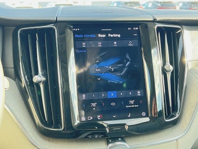 2023 Volvo XC60 B5 Ultimate Bright Theme