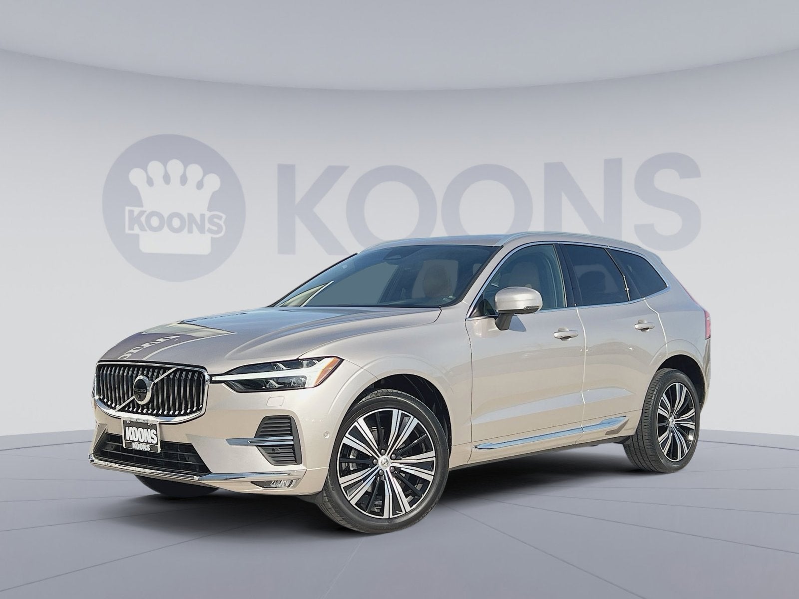 2023 Volvo XC60 B5 Ultimate Bright Theme