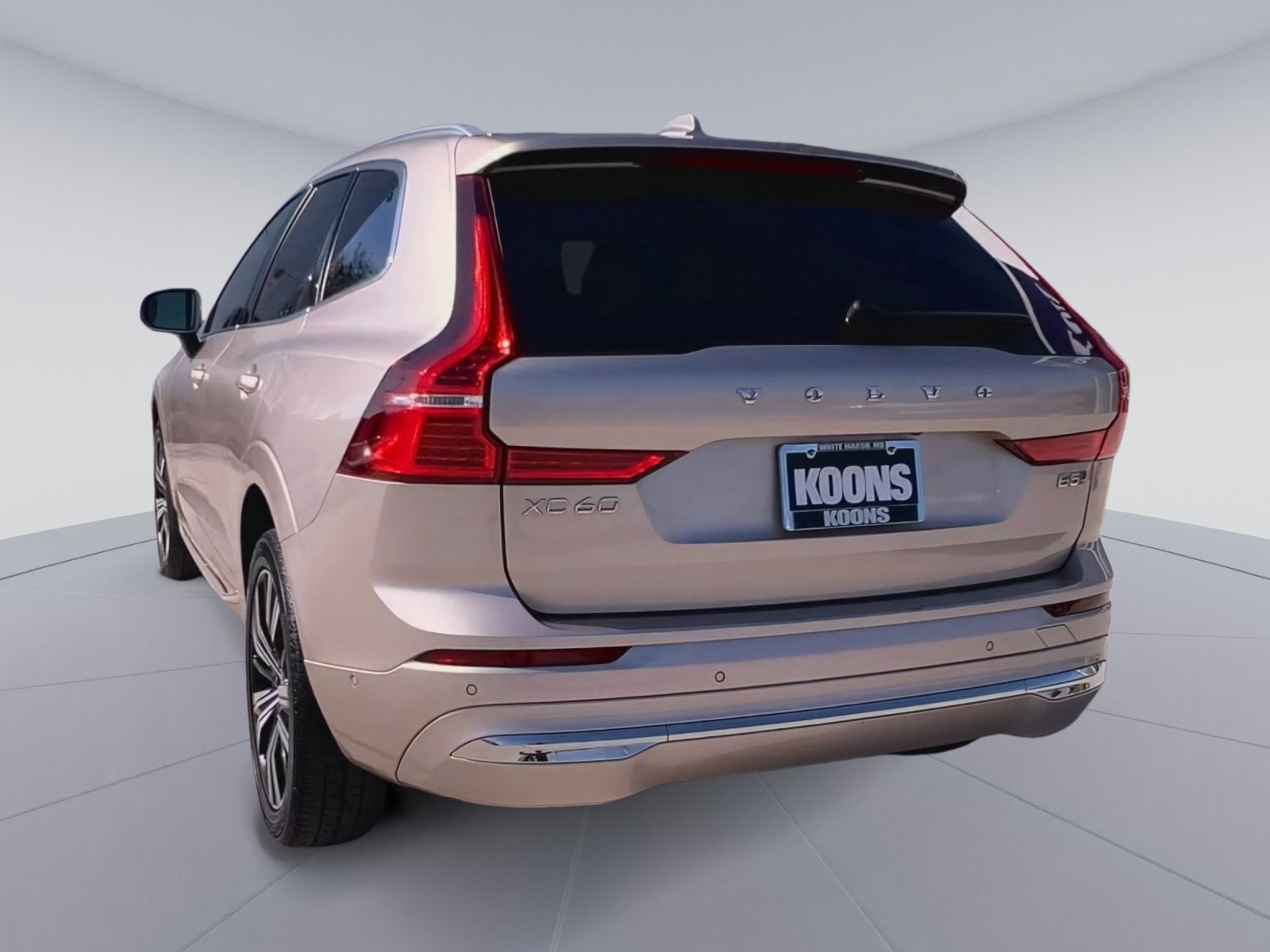 2023 Volvo XC60 B5 Ultimate Bright Theme