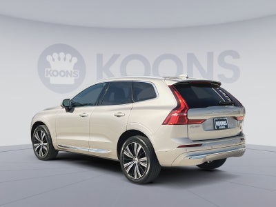 2023 Volvo XC60 B5 Ultimate Bright Theme