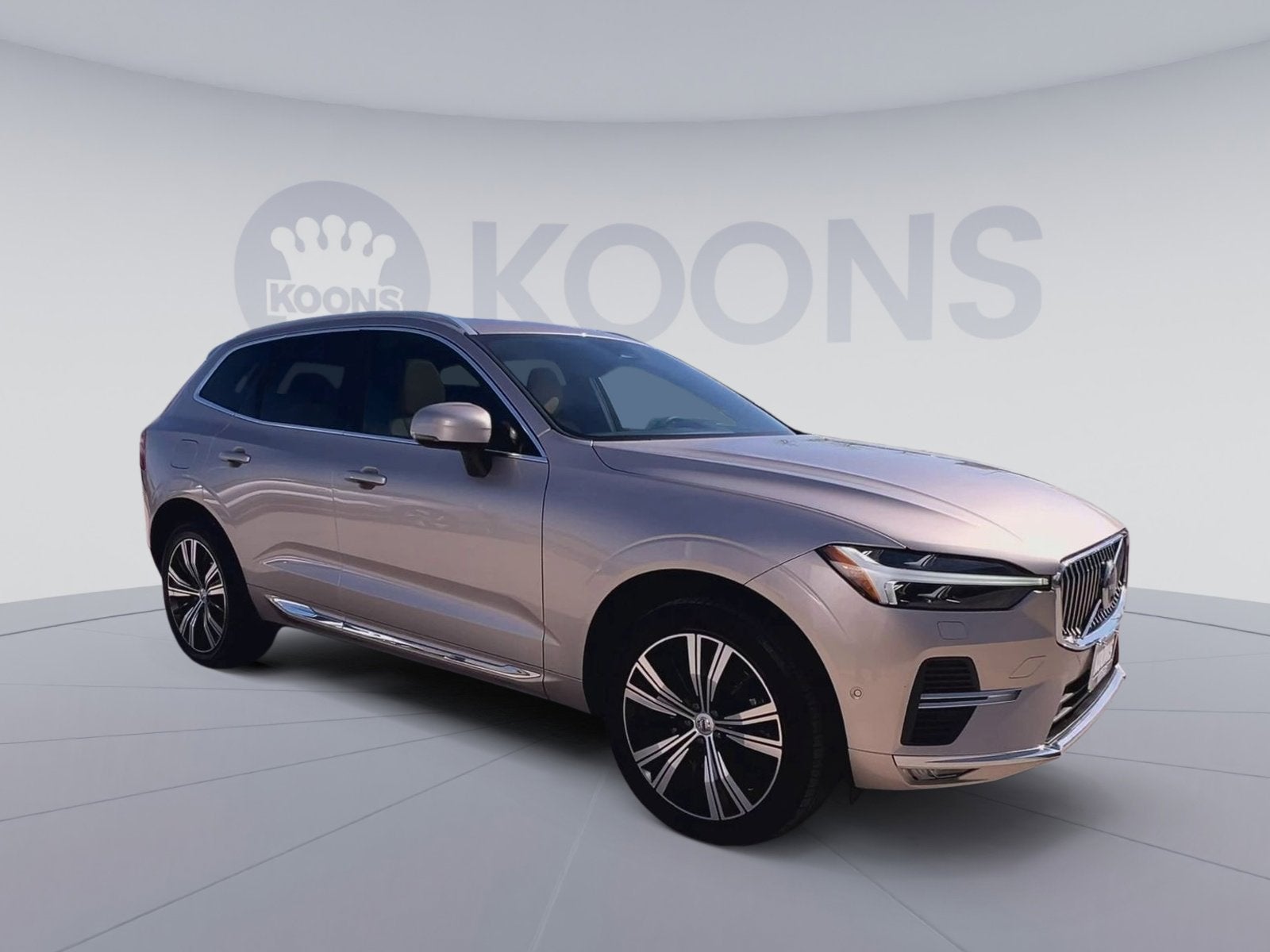 2023 Volvo XC60 B5 Ultimate Bright Theme