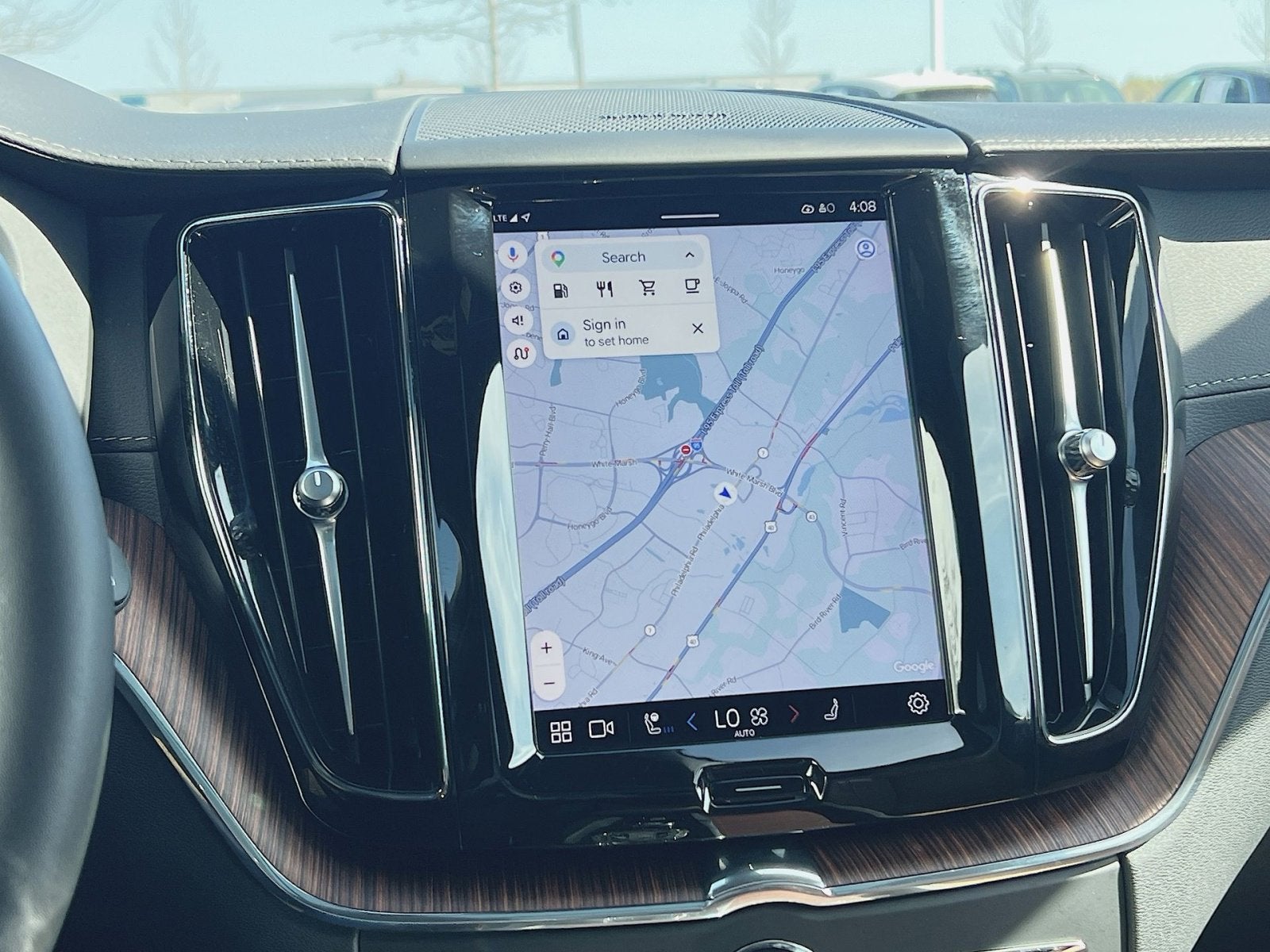 2023 Volvo XC60 B5 Ultimate Bright Theme