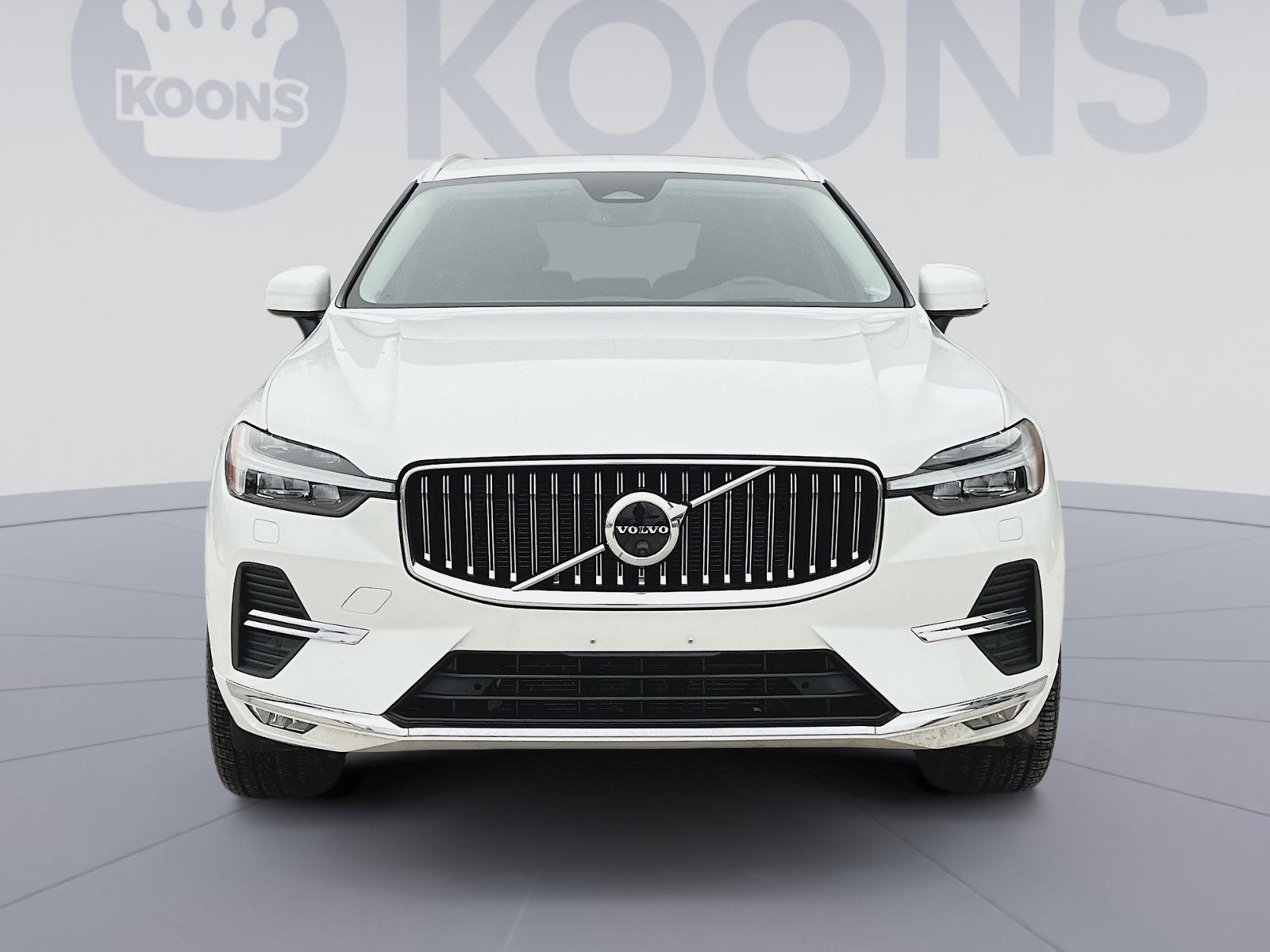 2023 Volvo XC60 B5 Ultimate Bright Theme