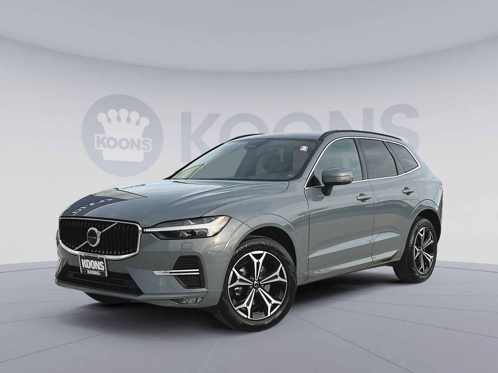 2022 Volvo XC60 B5 Momentum