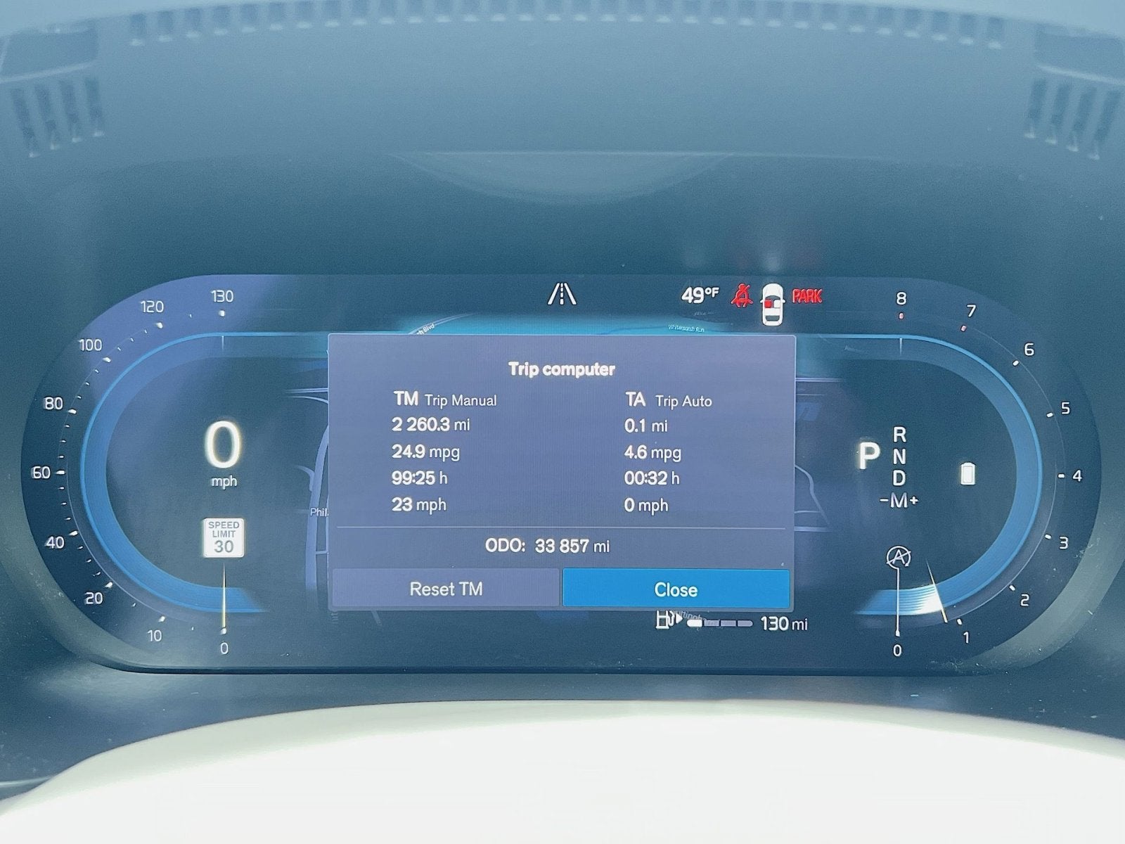 2023 Volvo XC60 B5 Plus Dark Theme