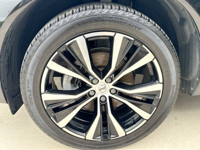 2024 Volvo XC60 B5 Plus Dark Theme