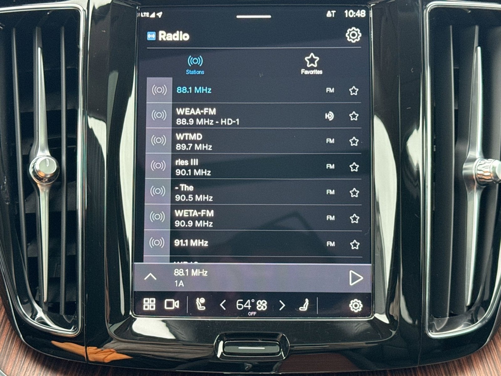 2024 Volvo XC60 B5 Plus Dark Theme
