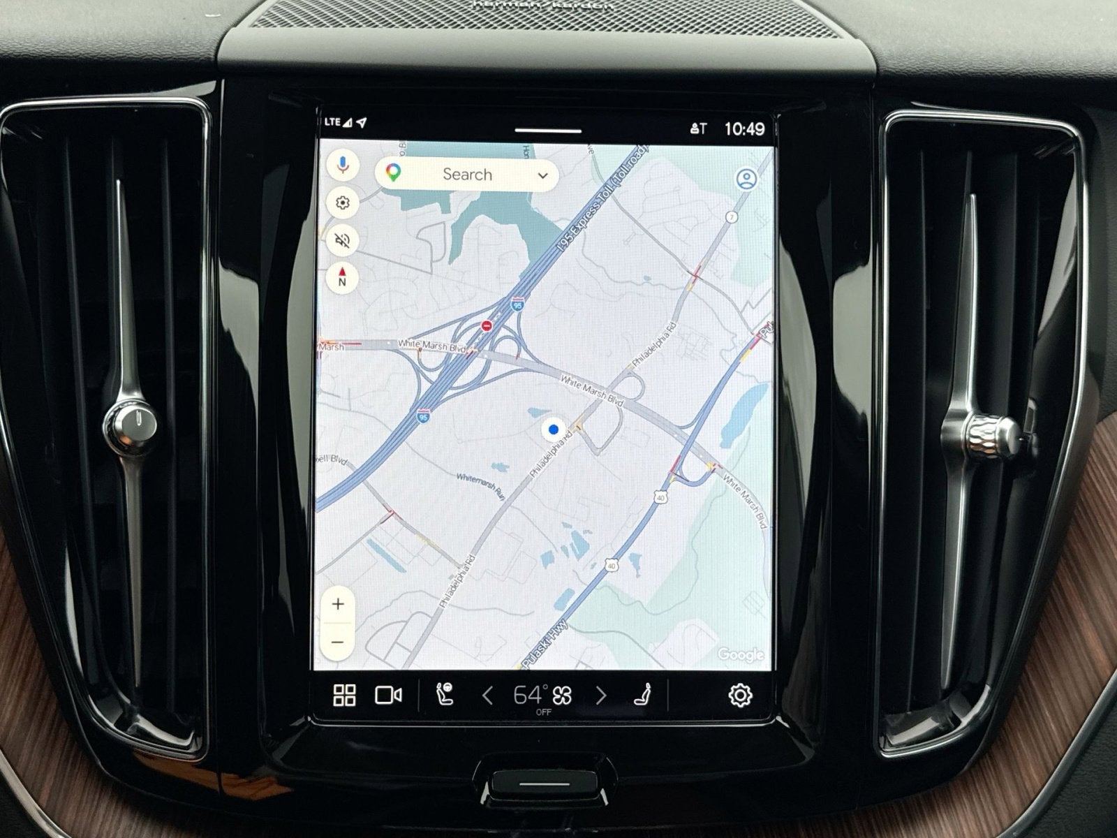 2024 Volvo XC60 B5 Plus Dark Theme