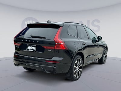 2024 Volvo XC60 B5 Plus Dark Theme