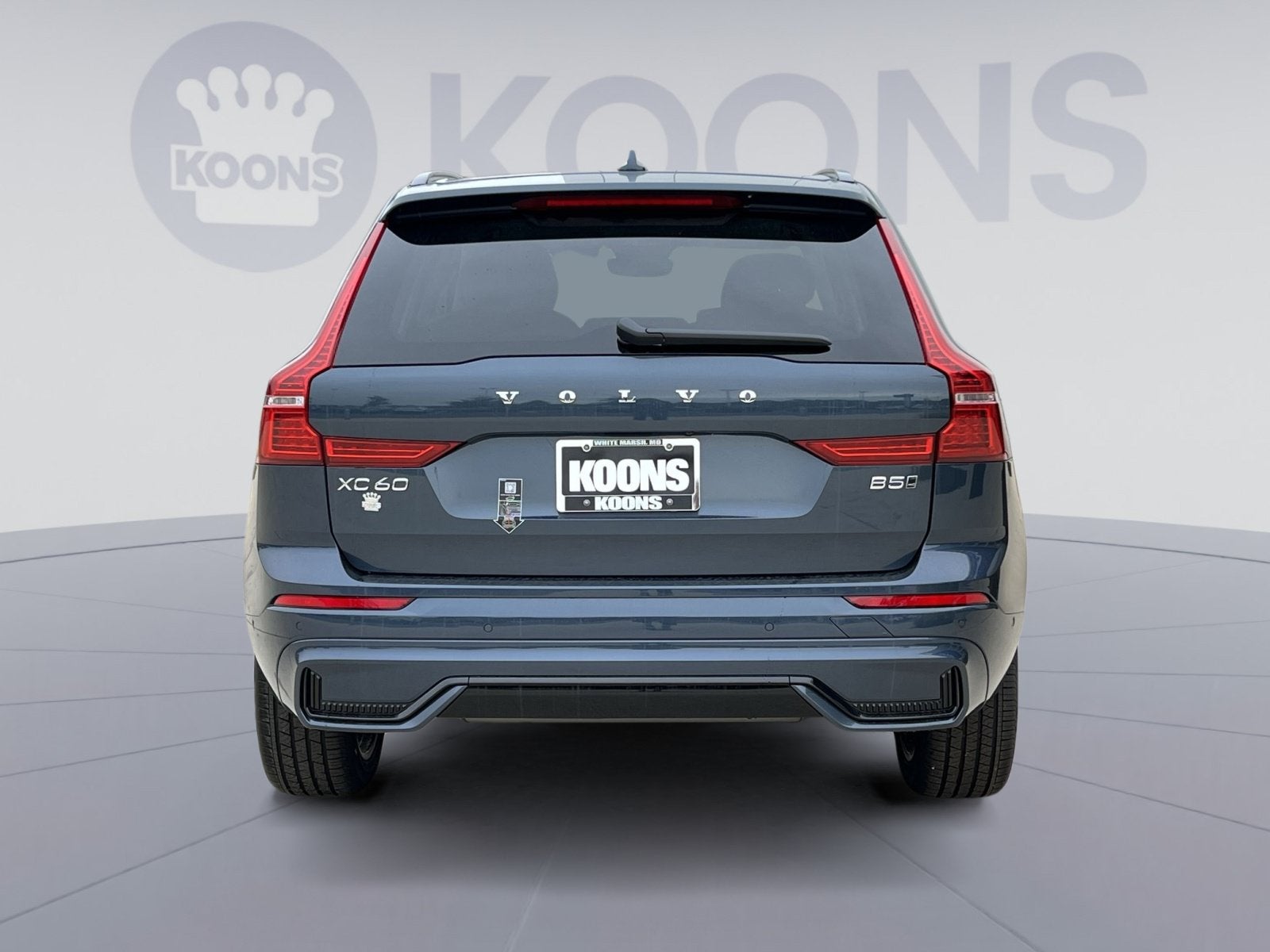 2024 Volvo XC60 B5 Plus Dark Theme