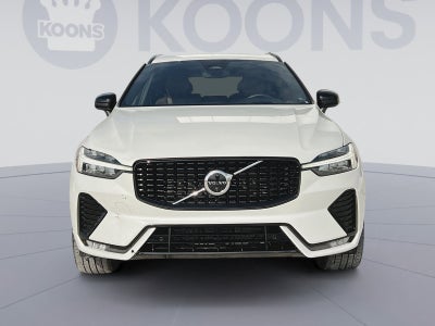 2023 Volvo XC60 B5 Ultimate Dark Theme