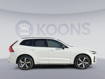 2023 Volvo XC60 B5 Ultimate Dark Theme