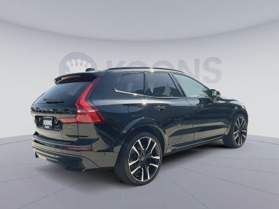 2024 Volvo XC60 B5 Ultimate Dark Theme