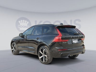 2024 Volvo XC60 B5 Ultimate Dark Theme