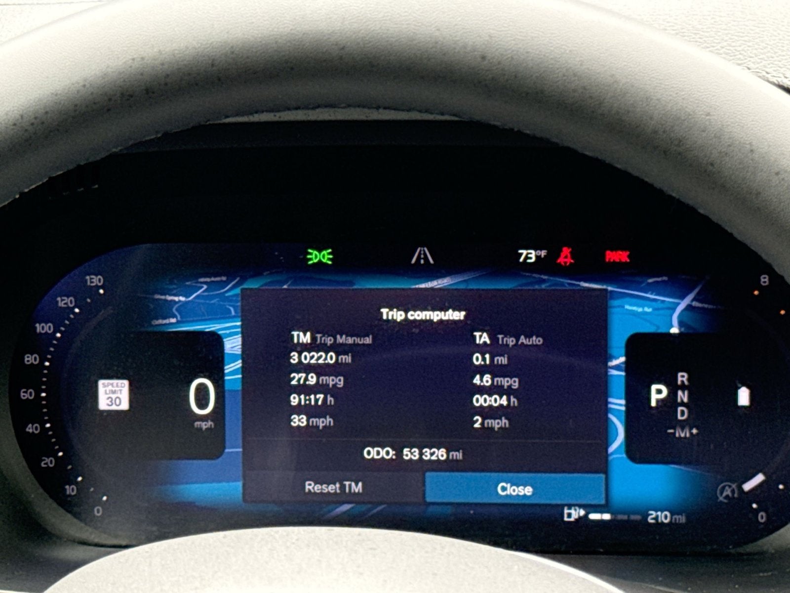 2024 Volvo XC60 B5 Ultimate Dark Theme
