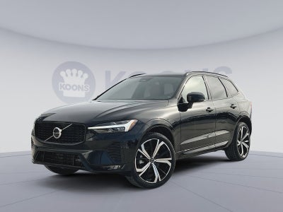 2024 Volvo XC60 B5 Ultimate Dark Theme
