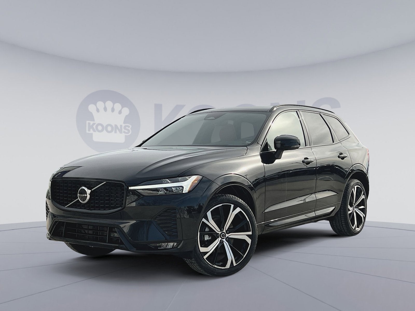 2024 Volvo XC60 B5 Ultimate Dark Theme