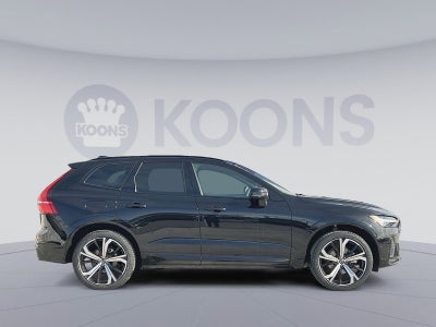 2024 Volvo XC60 B5 Ultimate Dark Theme