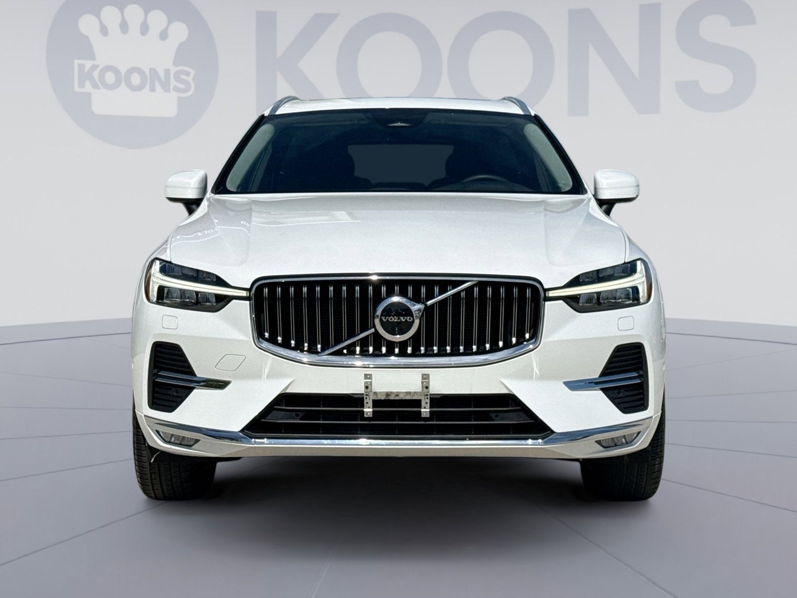 2023 Volvo XC60 B5 Plus Bright Theme