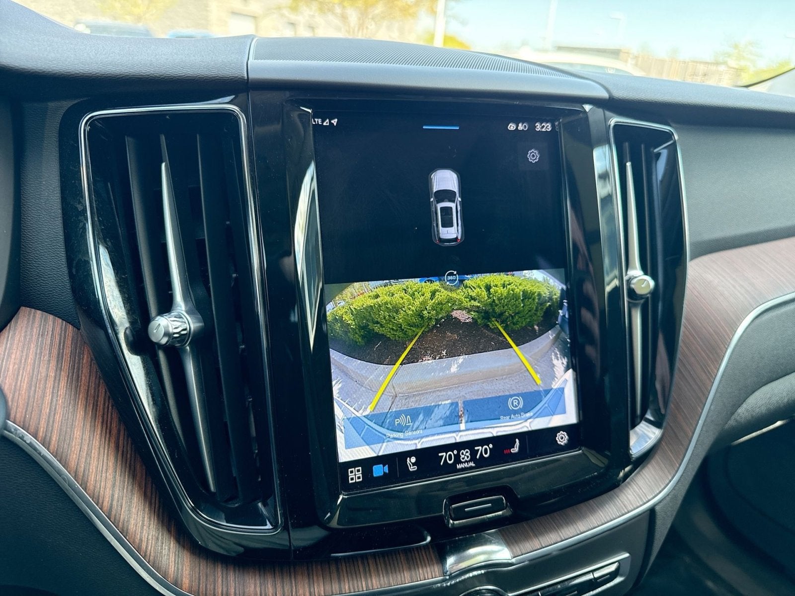2023 Volvo XC60 B5 Plus Bright Theme