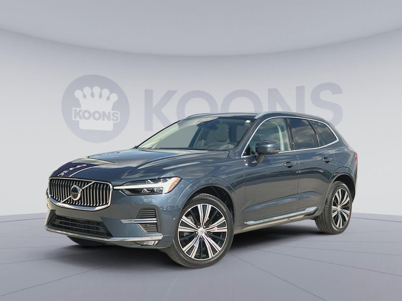2023 Volvo XC60 B5 Plus Bright Theme