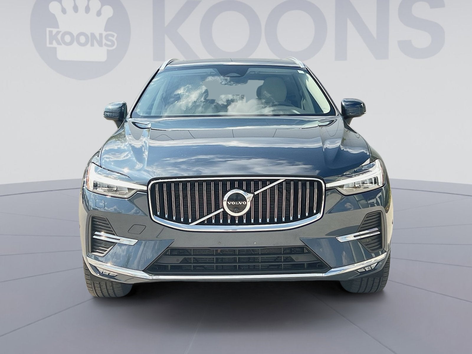 2023 Volvo XC60 B5 Plus Bright Theme