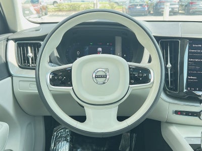 2023 Volvo XC60 B5 Plus Bright Theme