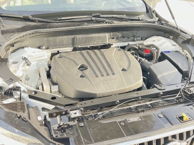 2023 Volvo XC60 B5 Plus Bright Theme