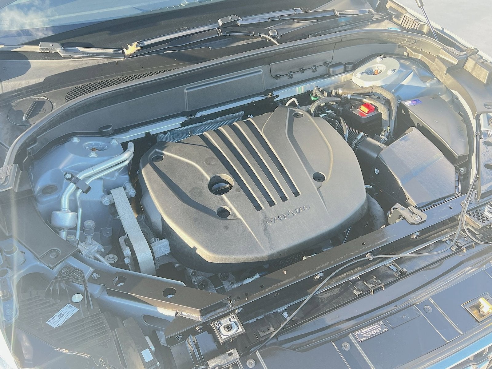 2023 Volvo XC60 B5 Plus Bright Theme