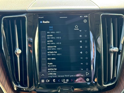 2023 Volvo XC60 B5 Plus Bright Theme