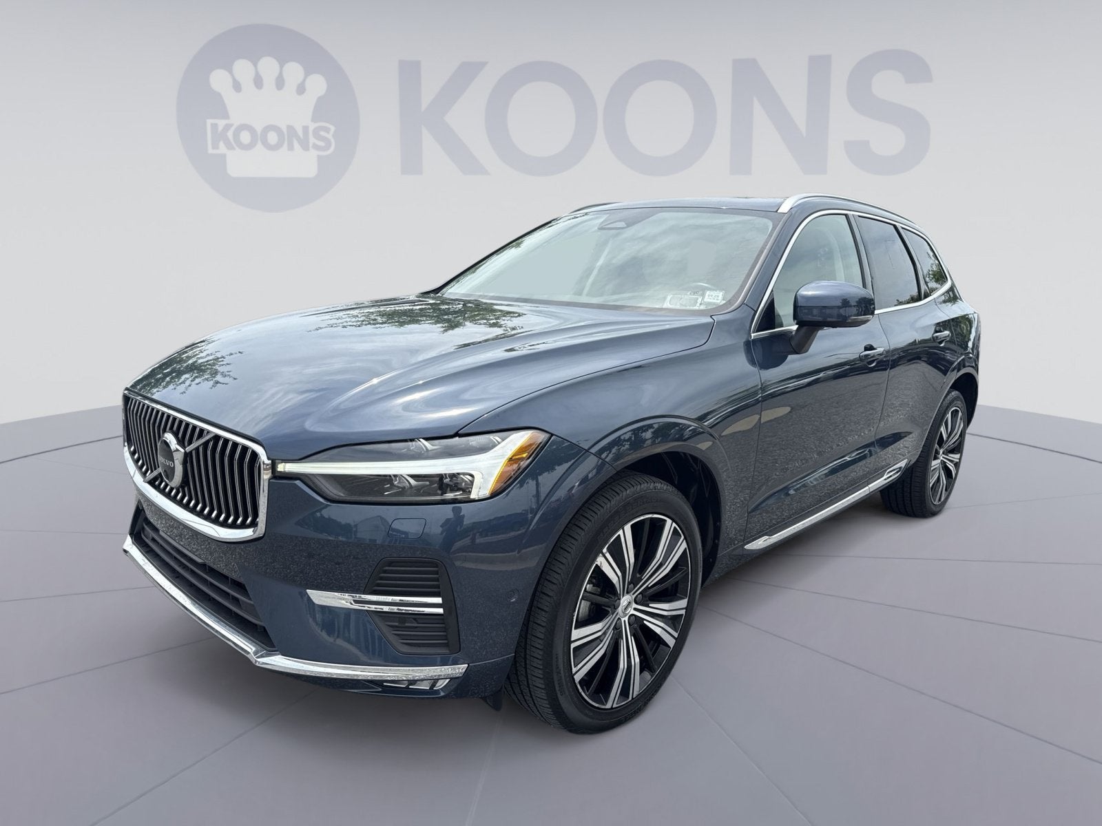 2023 Volvo XC60 B5 Plus Bright Theme