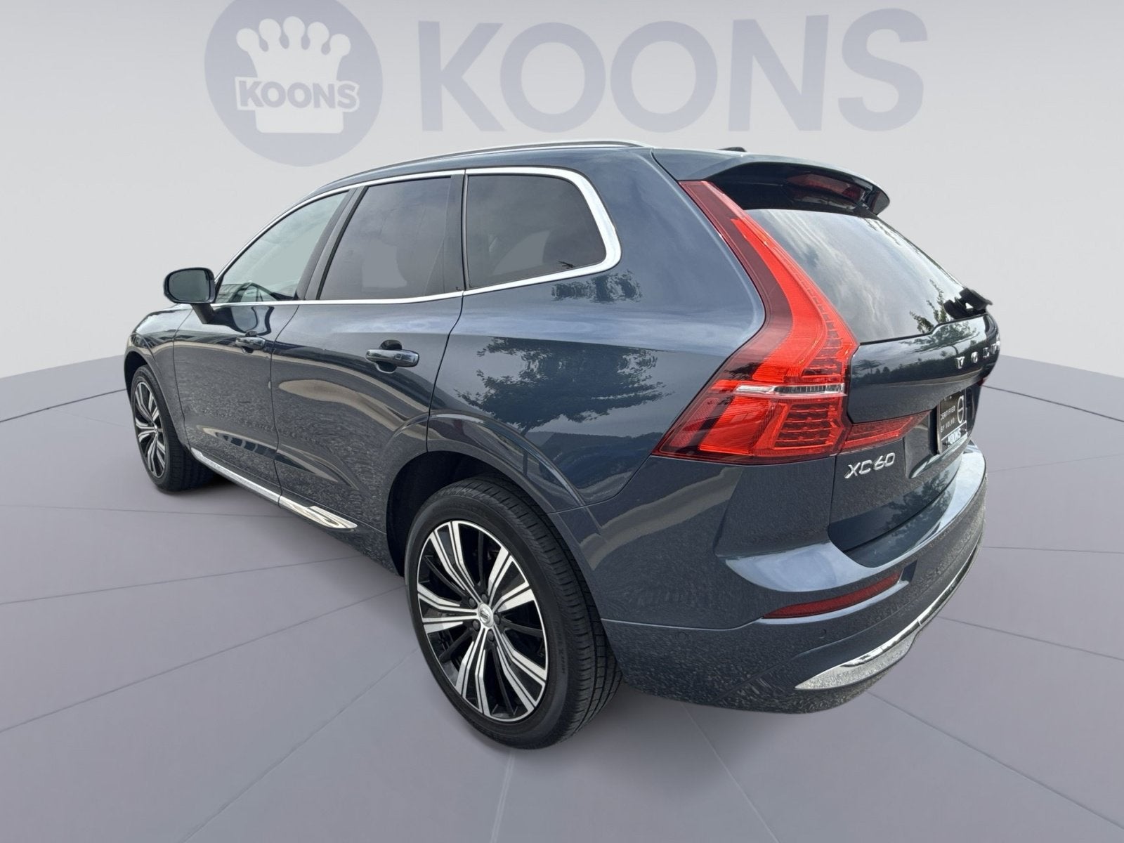 2023 Volvo XC60 B5 Plus Bright Theme