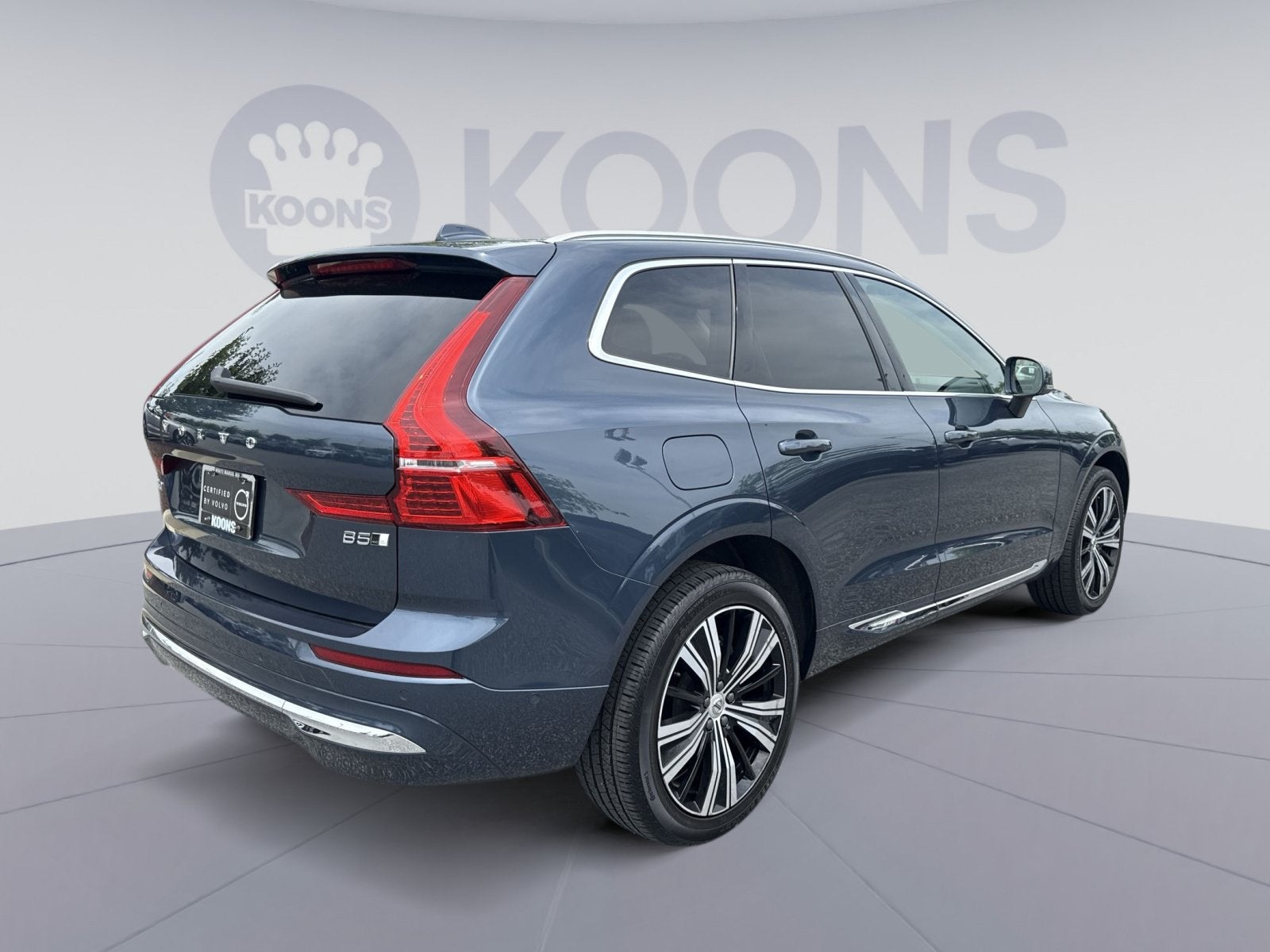 2023 Volvo XC60 B5 Plus Bright Theme
