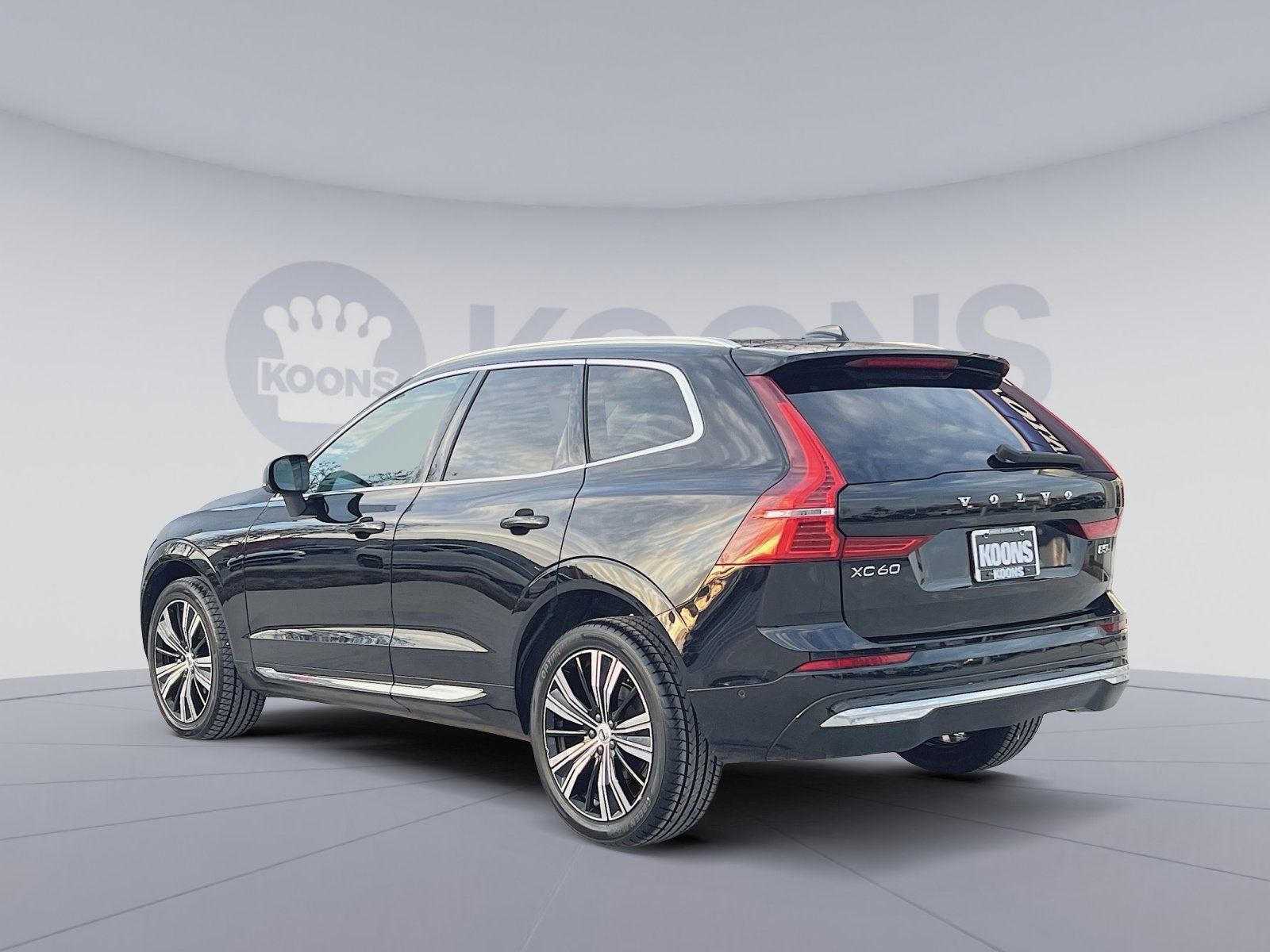 2023 Volvo XC60 B5 Plus Bright Theme