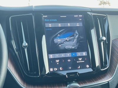 2023 Volvo XC60 B5 Plus Bright Theme