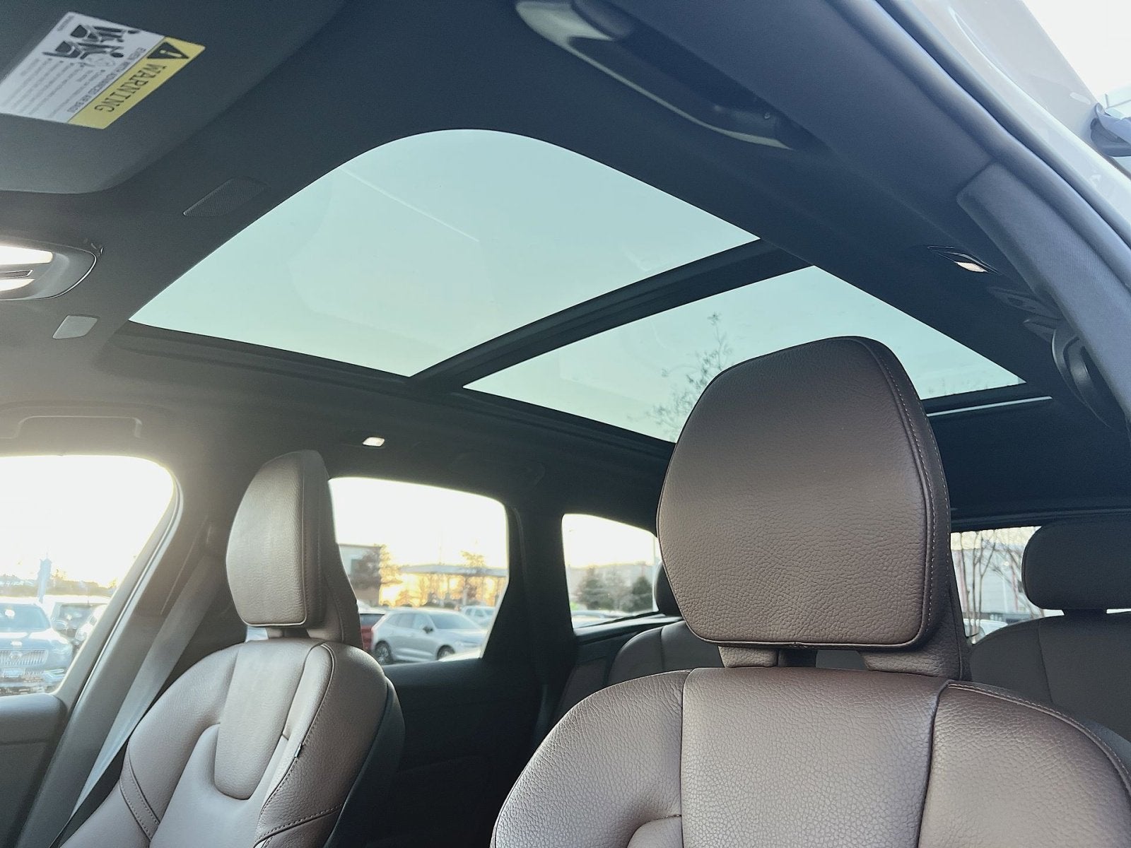 2023 Volvo XC60 B5 Plus Bright Theme