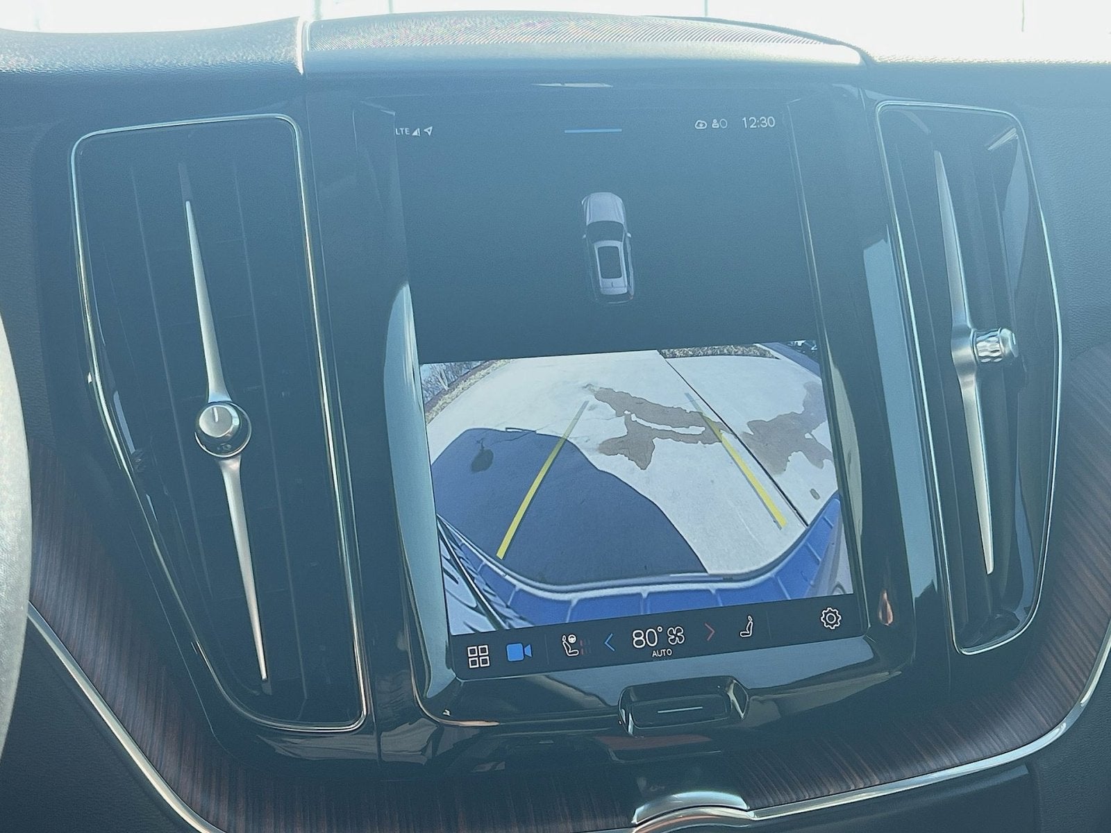 2023 Volvo XC60 B5 Plus Bright Theme