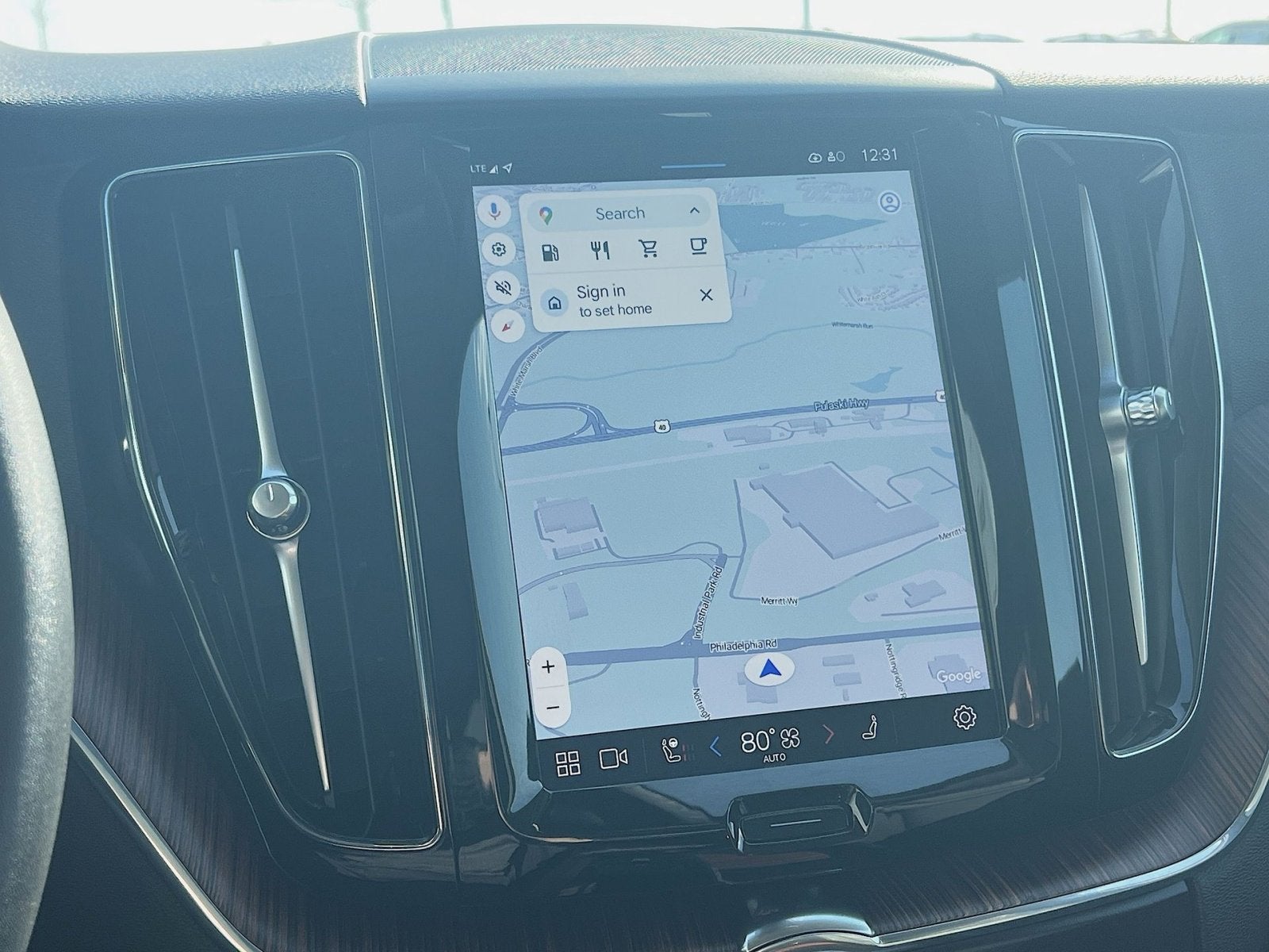 2023 Volvo XC60 B5 Plus Bright Theme