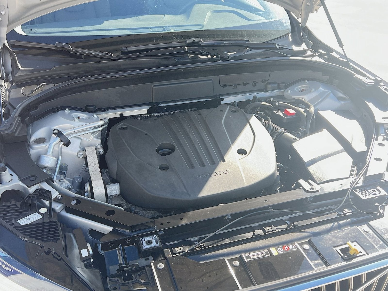 2023 Volvo XC60 B5 Plus Bright Theme