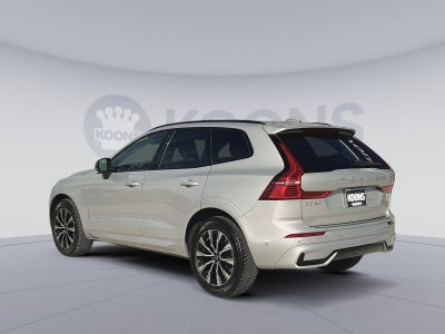 2023 Volvo XC60 B5 Plus Dark Theme