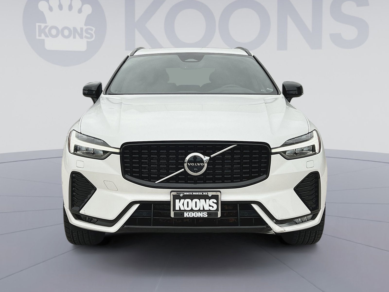 2023 Volvo XC60 B5 Plus Dark Theme