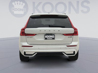 2023 Volvo XC60 B5 Plus Dark Theme