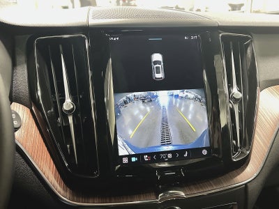 2023 Volvo XC60 B5 Plus Dark Theme