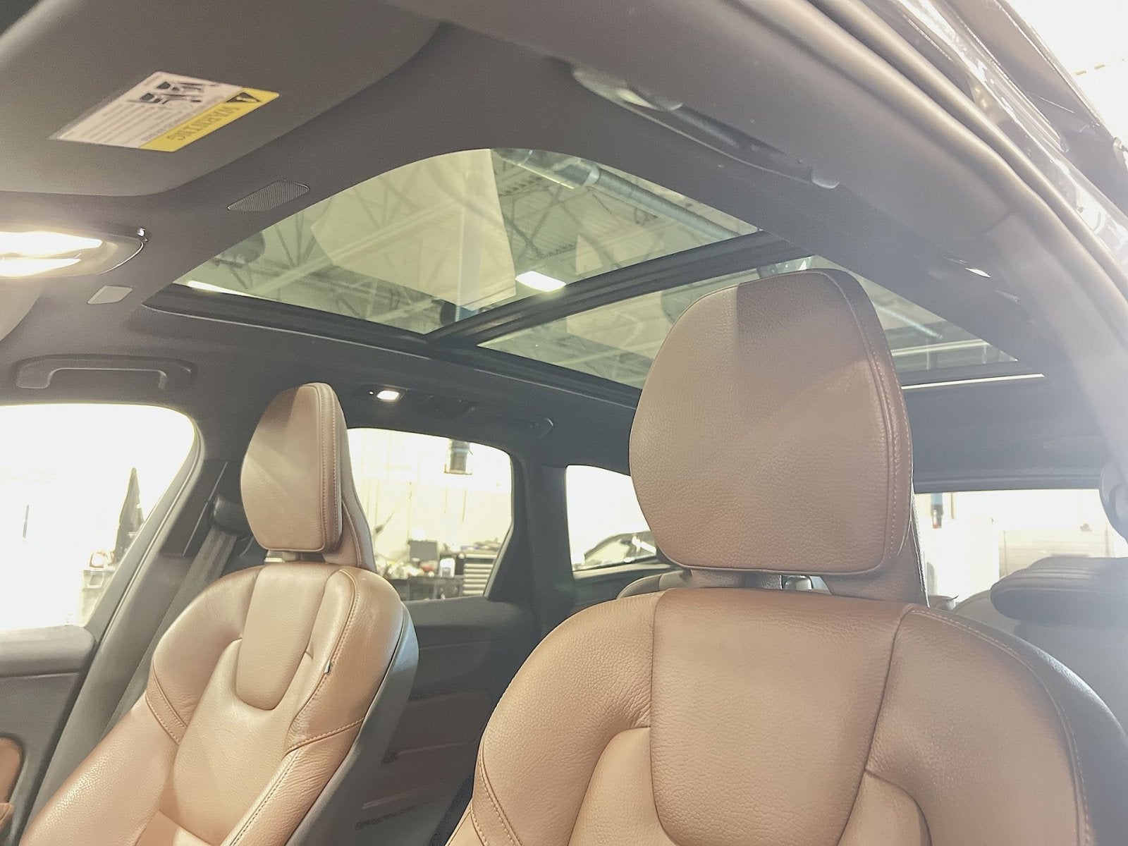 2023 Volvo XC60 B5 Plus Dark Theme