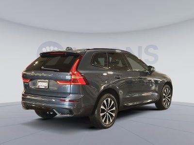 2023 Volvo XC60 B5 Plus Dark Theme