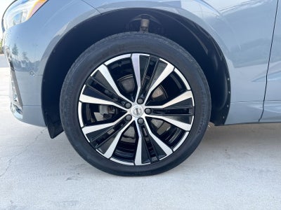 2023 Volvo XC60 B5 Plus Dark Theme