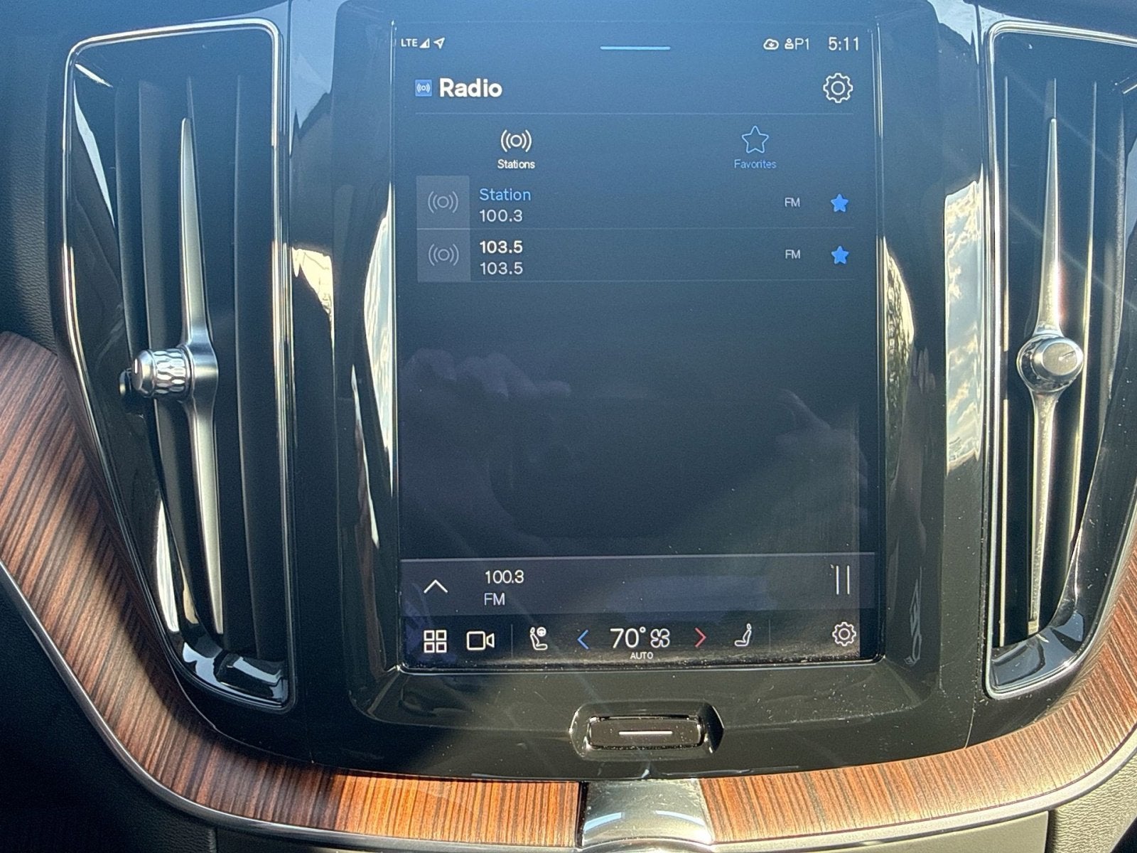2023 Volvo XC60 B5 Plus Dark Theme